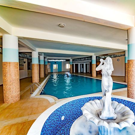 Stunning 2 Bedroom Holiday Home In 5-Star Resort Trikomo Esterno foto