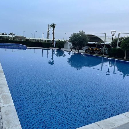 Stunning 2 Bedroom Holiday Home In 5-Star Resort Trikomo Esterno foto